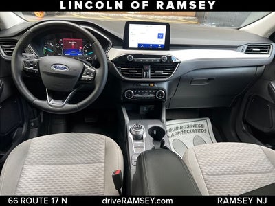 2022 Ford Escape Hybrid SE