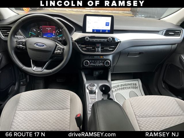 2022 Ford Escape Hybrid SE