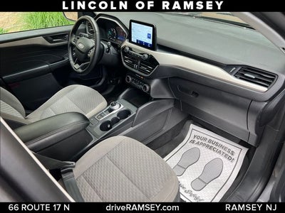 2022 Ford Escape Hybrid SE