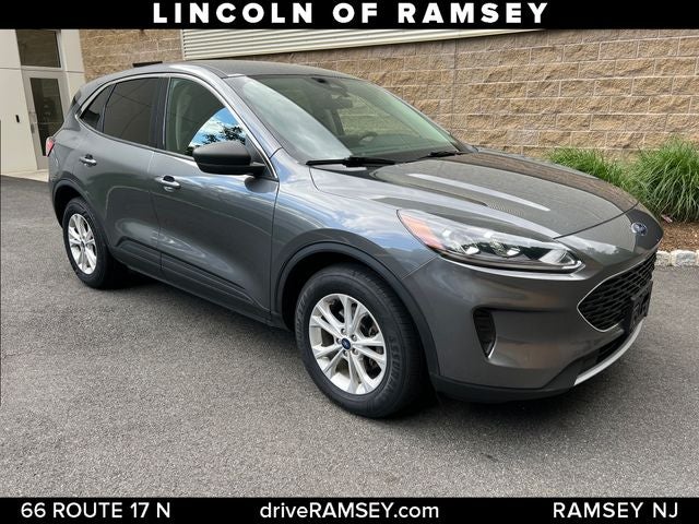 2022 Ford Escape Hybrid SE