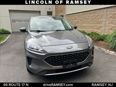 2022 Ford Escape Hybrid SE