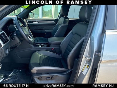 2023 Volkswagen Atlas Cross Sport 3.6L V6 SEL Premium R-Line