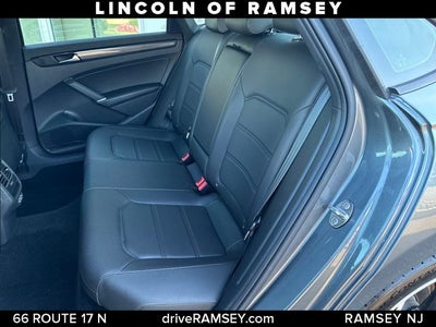 2021 Volkswagen Passat 2.0T R-Line