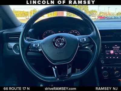 2021 Volkswagen Passat 2.0T R-Line