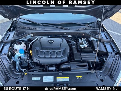 2021 Volkswagen Passat 2.0T R-Line