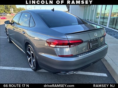 2021 Volkswagen Passat 2.0T R-Line