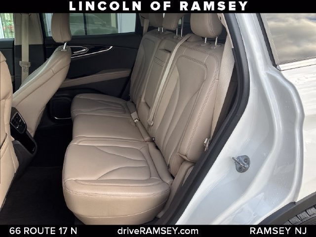 2022 Lincoln Nautilus Standard