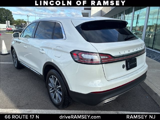 2022 Lincoln Nautilus Standard