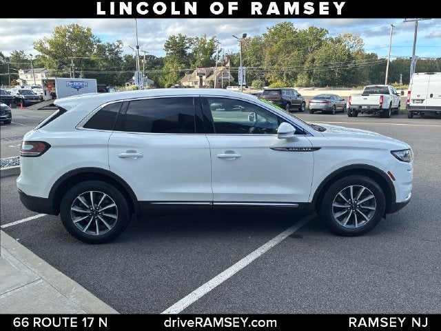 2022 Lincoln Nautilus Standard