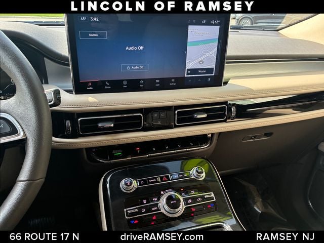 2023 Lincoln Nautilus Standard