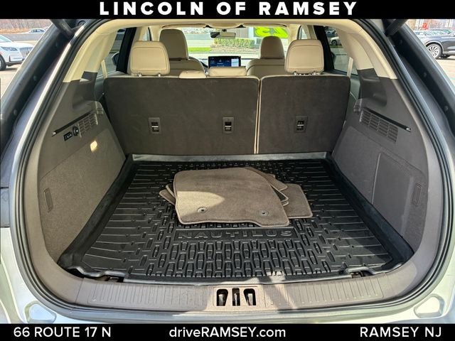 2023 Lincoln Nautilus Standard
