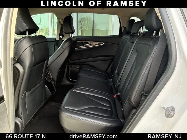 2023 Lincoln Nautilus Standard