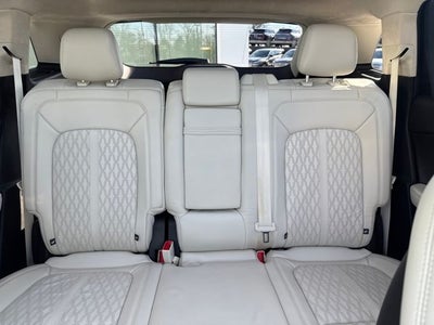 2022 Lincoln Nautilus Black Label