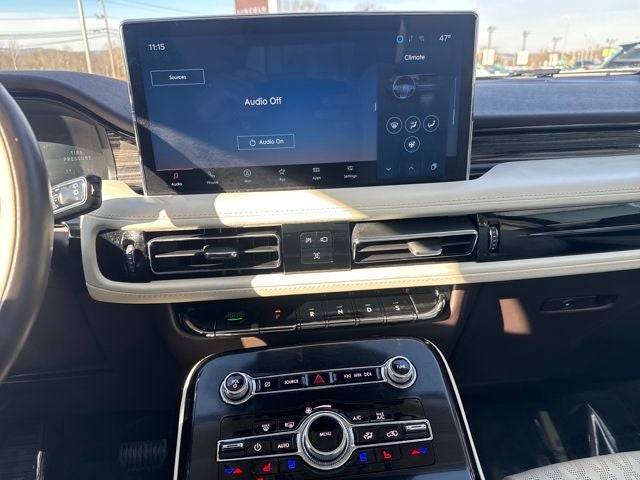 2022 Lincoln Nautilus Black Label