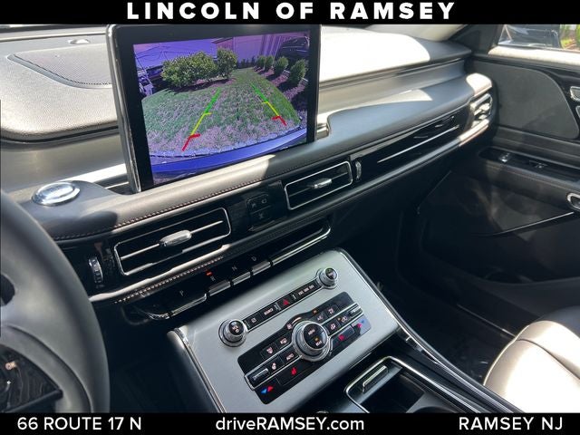 2023 Lincoln Aviator Standard
