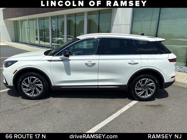 2023 Lincoln Corsair Standard