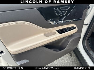 2023 Lincoln Corsair Standard