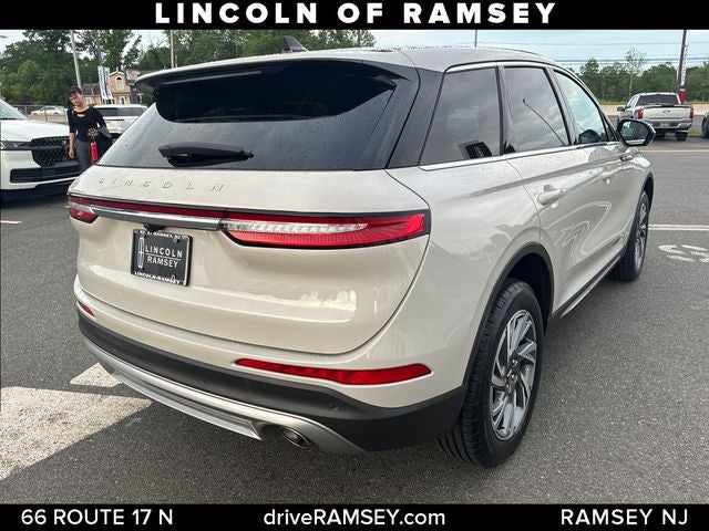 2023 Lincoln Corsair Standard