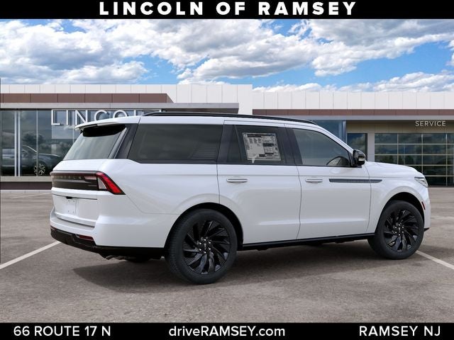 2027 Lincoln Navigator Reserve