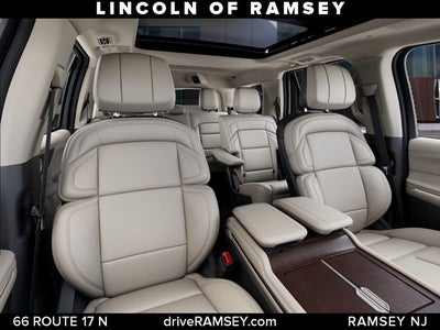 2027 Lincoln Navigator Reserve