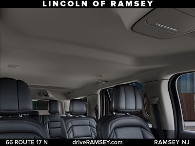 2027 Lincoln Navigator Premiere