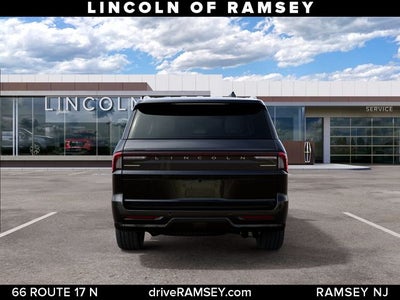 2027 Lincoln Navigator Premiere