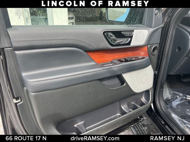 2022 Lincoln Navigator L Reserve