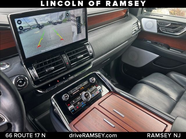 2022 Lincoln Navigator L Reserve