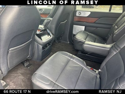 2022 Lincoln Navigator L Reserve