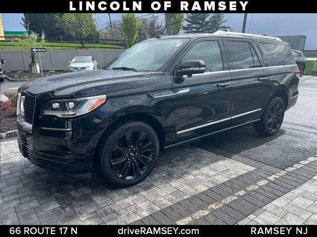 2022 Lincoln Navigator L Reserve
