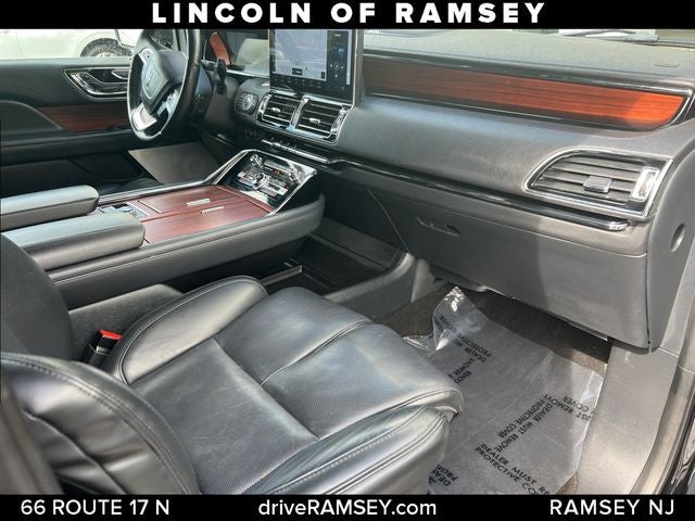 2022 Lincoln Navigator L Reserve