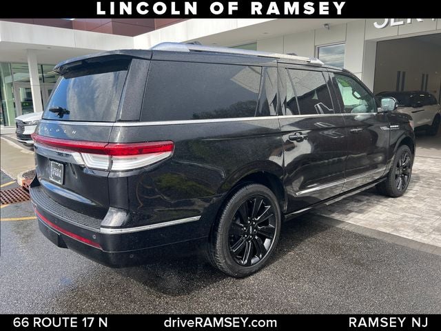 2022 Lincoln Navigator L Reserve