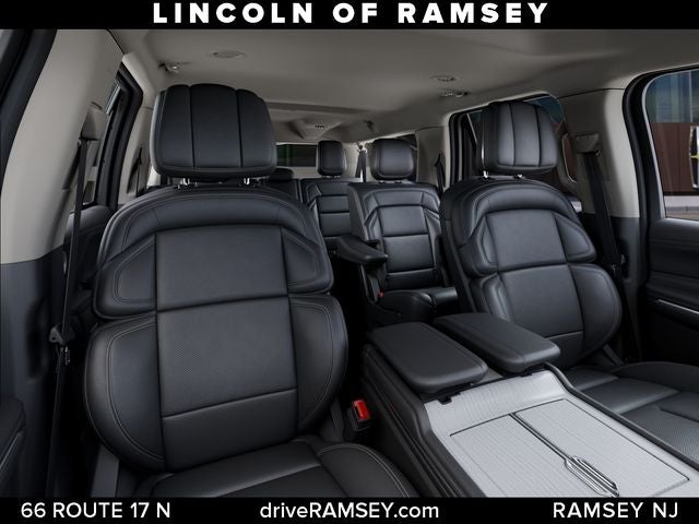 2027 Lincoln Navigator Premiere L