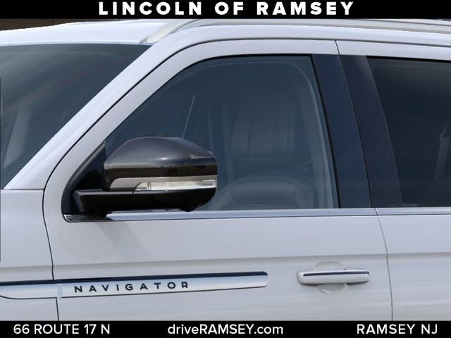 2027 Lincoln Navigator Premiere L