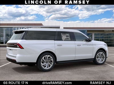 2027 Lincoln Navigator Premiere L