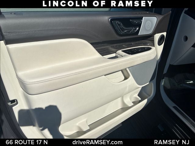 2022 Lincoln Navigator L Black Label