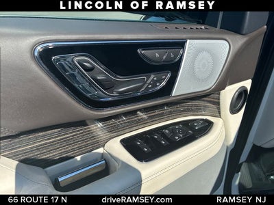2022 Lincoln Navigator L Black Label