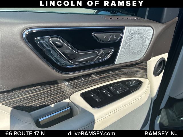 2022 Lincoln Navigator L Black Label