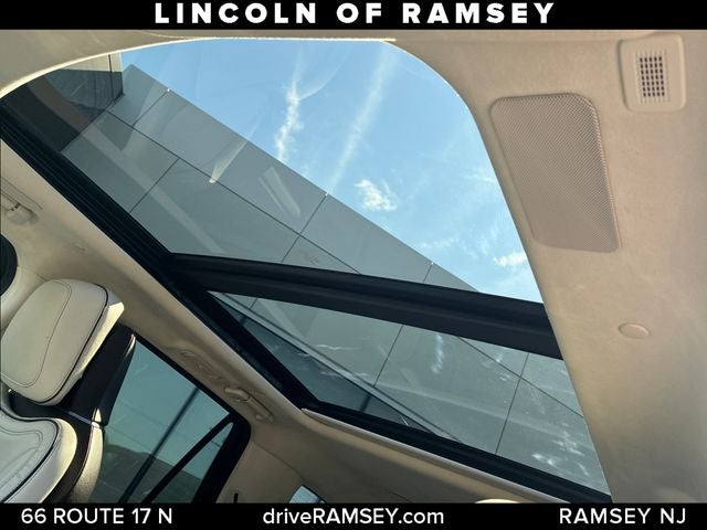 2022 Lincoln Navigator L Black Label