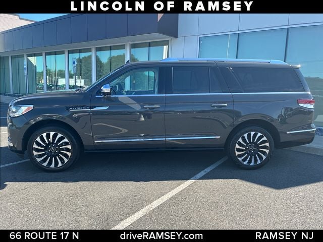 2022 Lincoln Navigator L Black Label