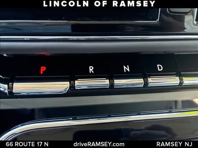 2022 Lincoln Navigator L Black Label