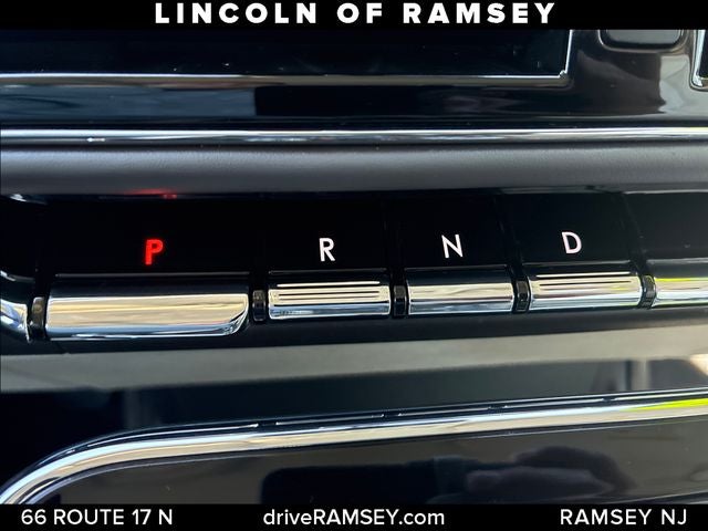 2022 Lincoln Navigator L Black Label