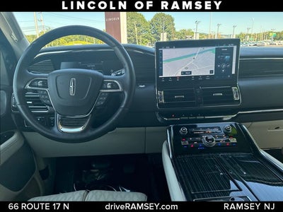 2022 Lincoln Navigator L Black Label