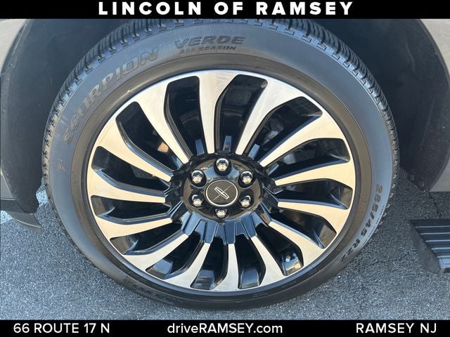 2022 Lincoln Navigator L Black Label