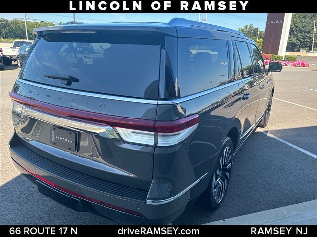 2022 Lincoln Navigator L Black Label