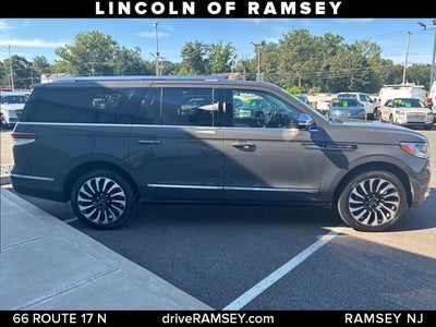 2022 Lincoln Navigator L Black Label