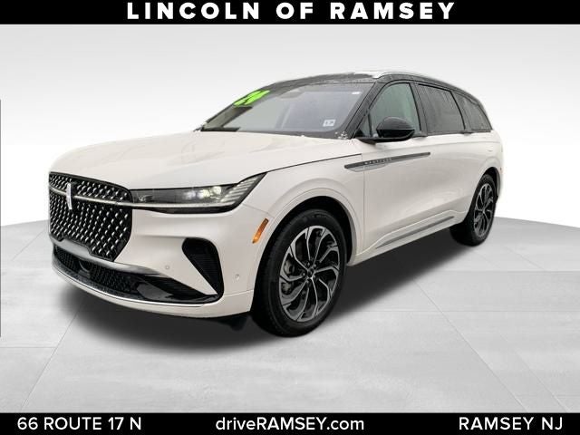 2024 Lincoln Nautilus Reserve