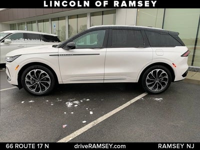 2024 Lincoln Nautilus Reserve