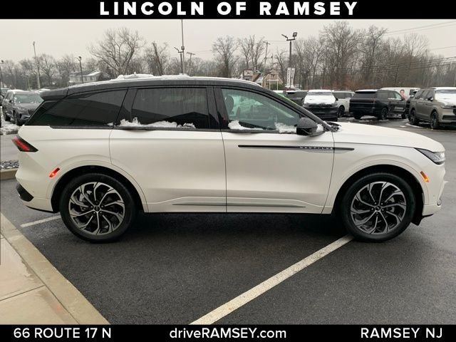 2024 Lincoln Nautilus Reserve