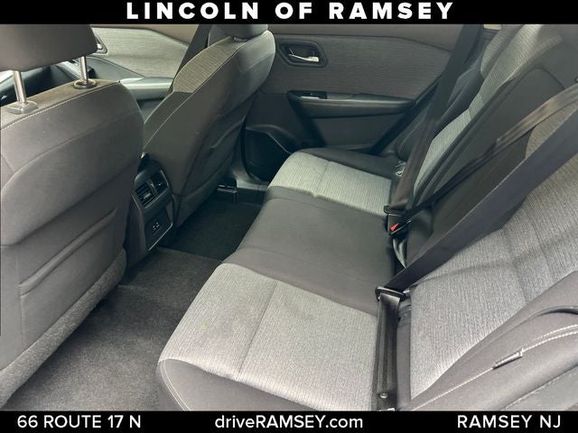 2021 Nissan Rogue SV - Photo 15